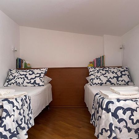 La Casa Nel Cortile Apartman Castelbuono Kültér fotó