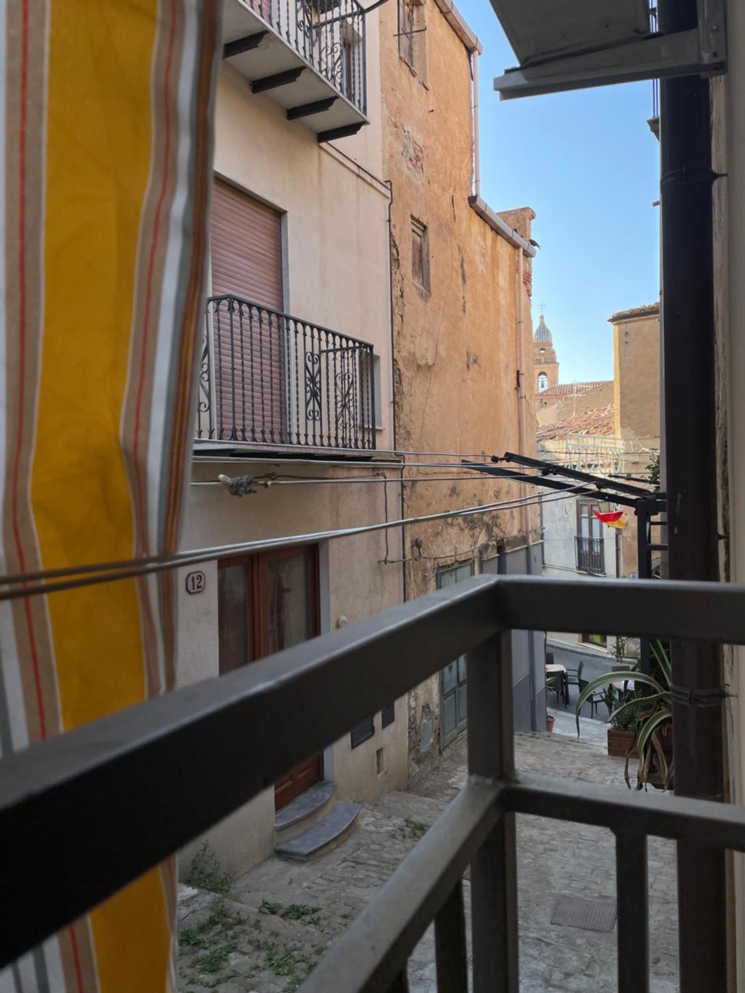 La Casa Nel Cortile Apartman Castelbuono Kültér fotó