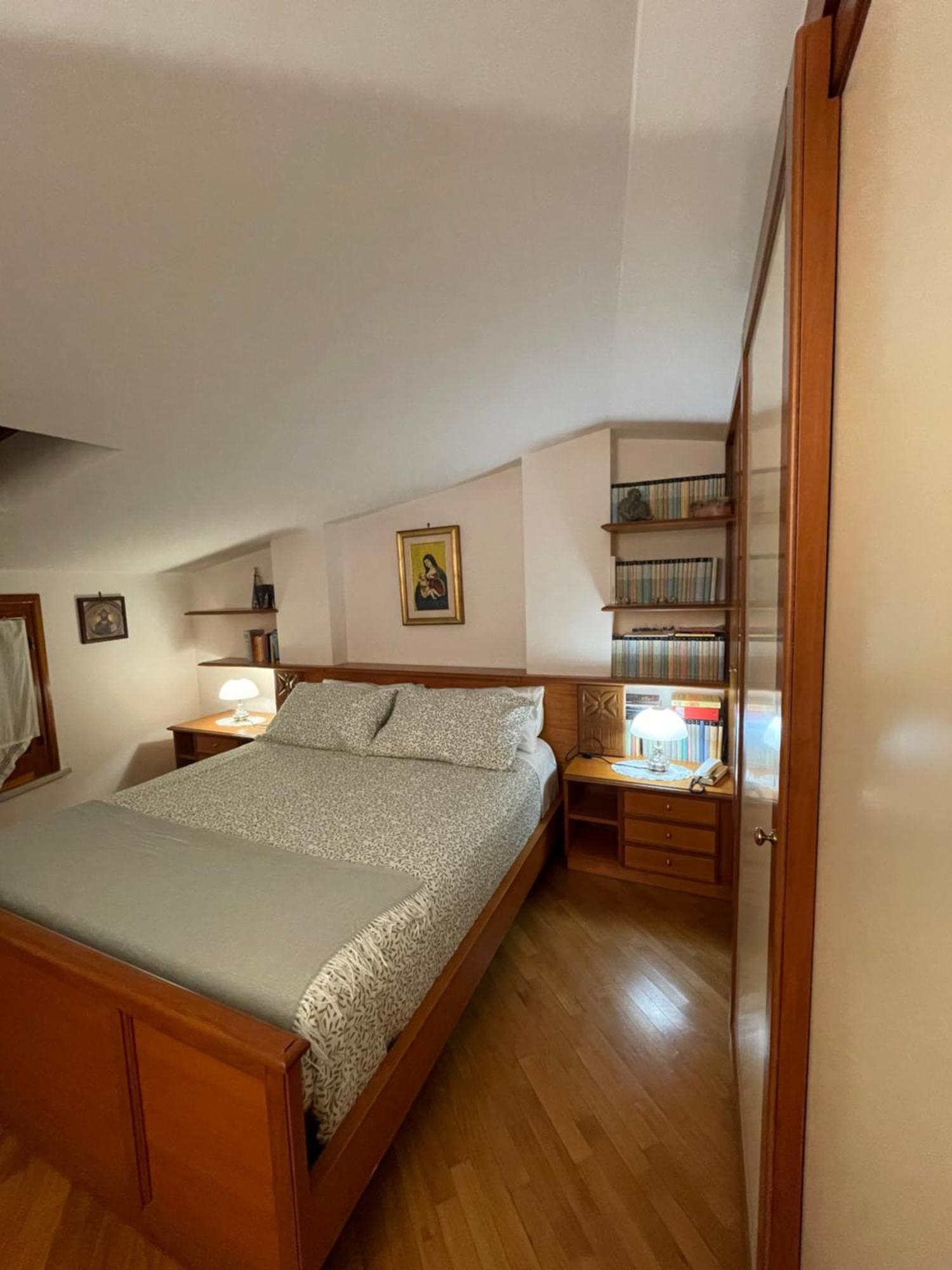 La Casa Nel Cortile Apartman Castelbuono Kültér fotó