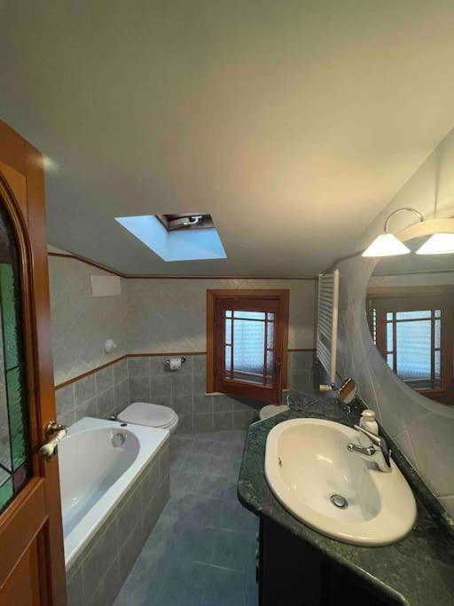 La Casa Nel Cortile Apartman Castelbuono Kültér fotó